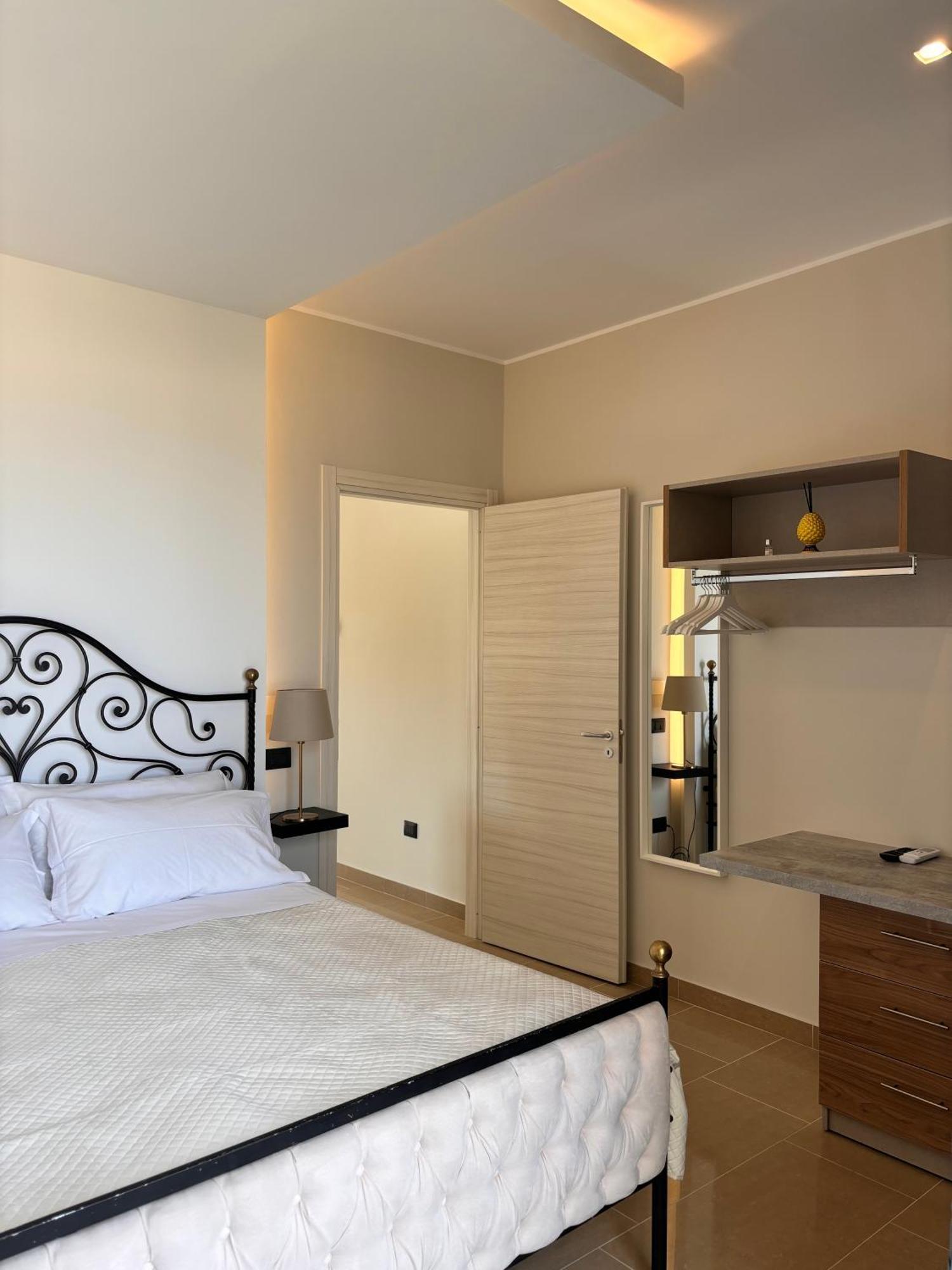 Ig - "Villa Don Antonio" Apartments 지아르디니낙소스 외부 사진