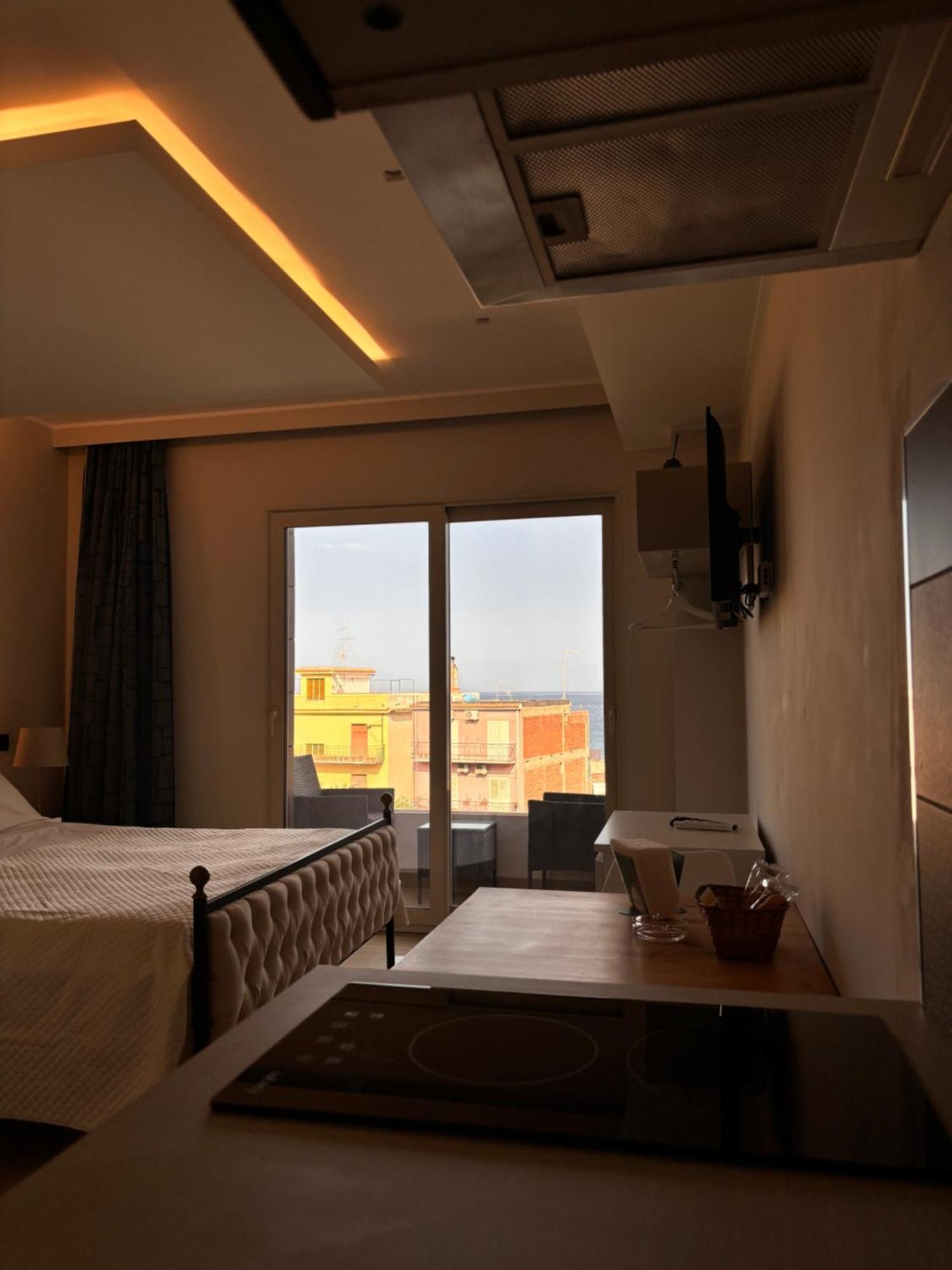 Ig - "Villa Don Antonio" Apartments 지아르디니낙소스 외부 사진