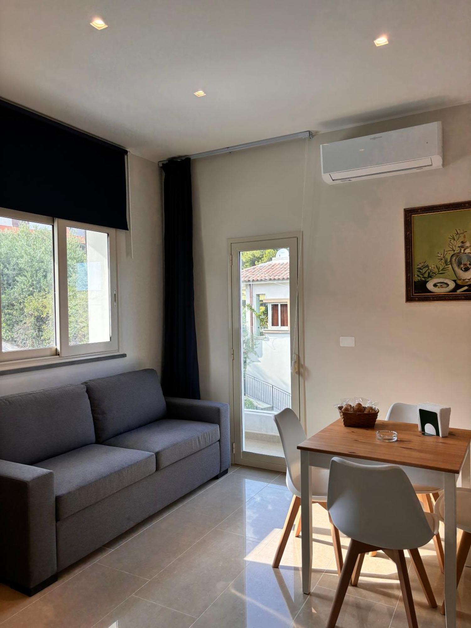 Ig - "Villa Don Antonio" Apartments 지아르디니낙소스 외부 사진