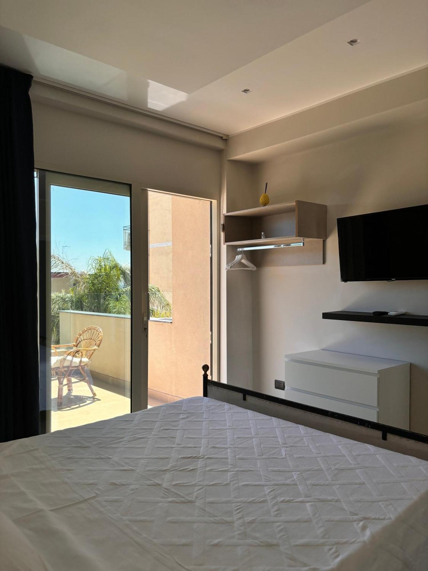 Ig - "Villa Don Antonio" Apartments 지아르디니낙소스 외부 사진