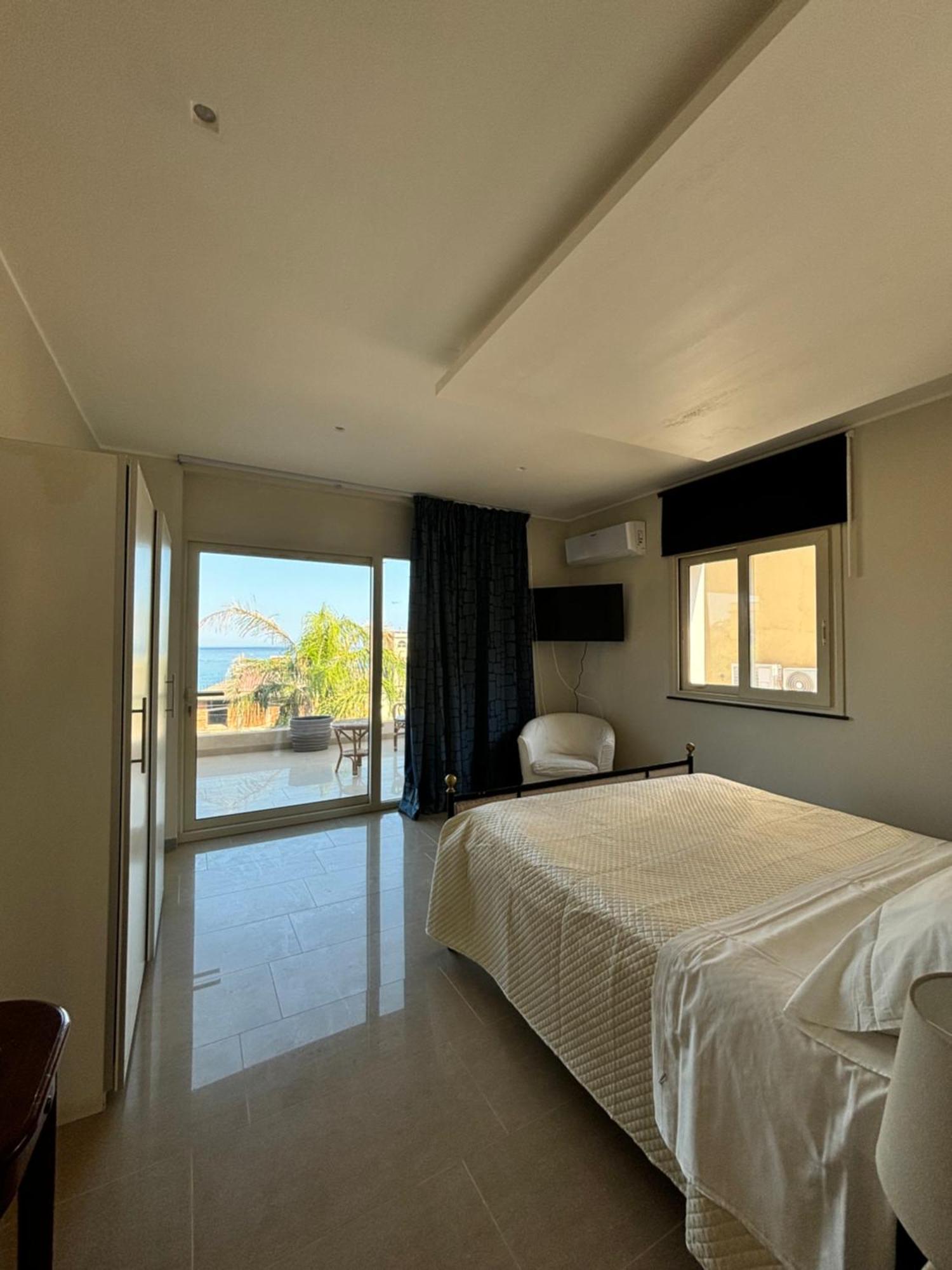 Ig - "Villa Don Antonio" Apartments 지아르디니낙소스 외부 사진